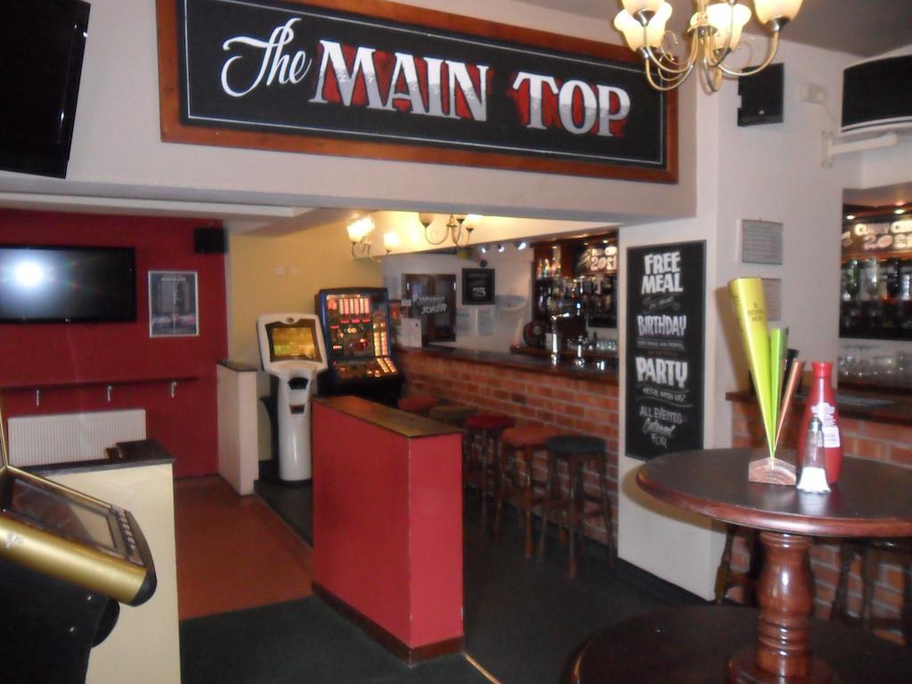 Oyo Main Top Hotel Widnes Ngoại thất bức ảnh
