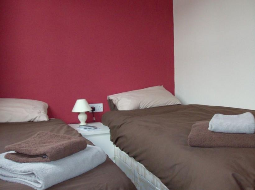 Oyo Main Top Hotel Widnes Ngoại thất bức ảnh